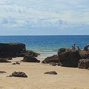 Em Frente à Com Piscina E Ténis Portimão