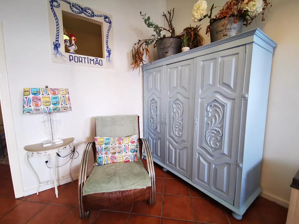 Daire Charming Portuguese Style Apartment, For Rent 