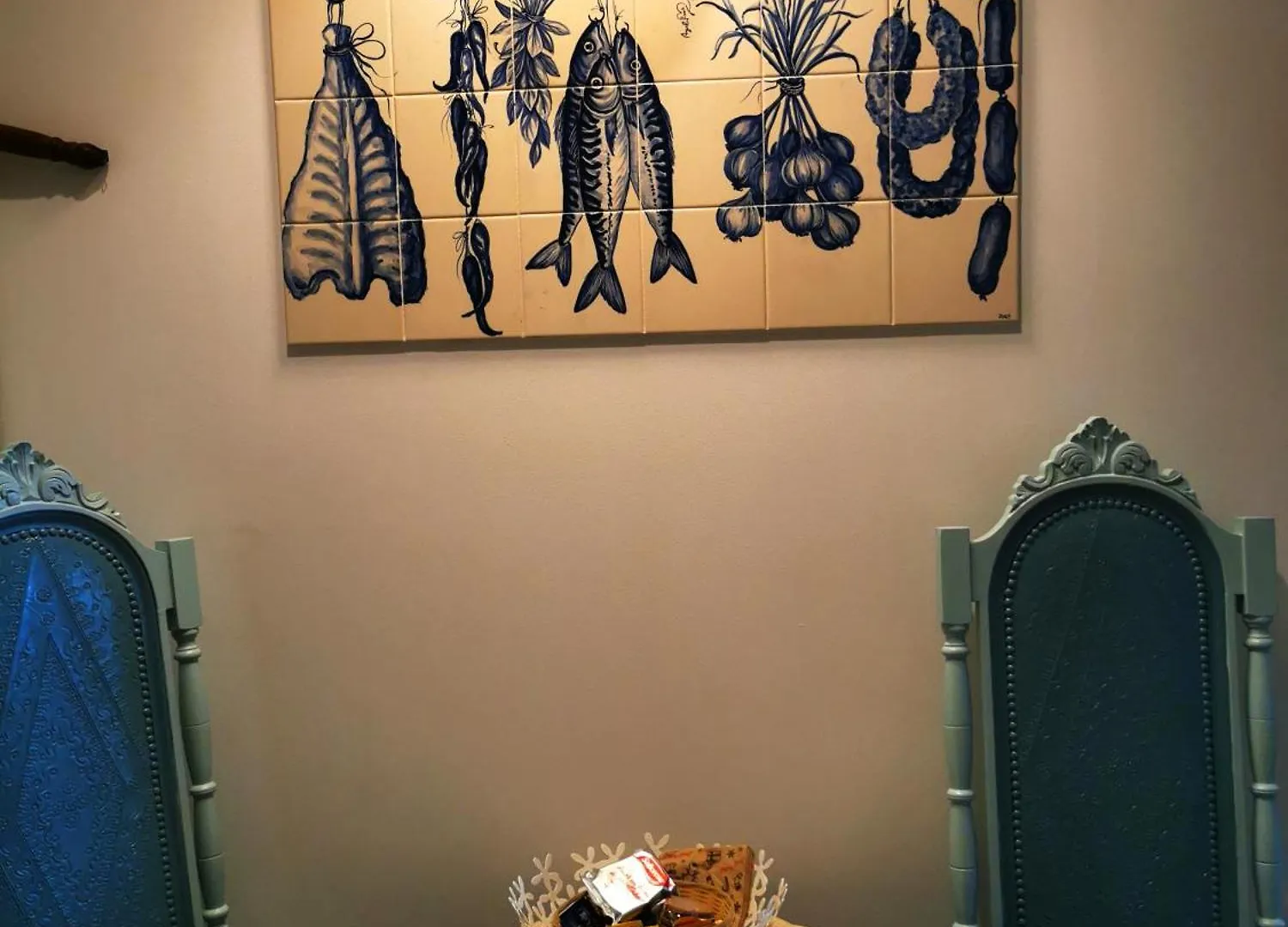 Daire Charming Portuguese Style Apartment, For Rent 